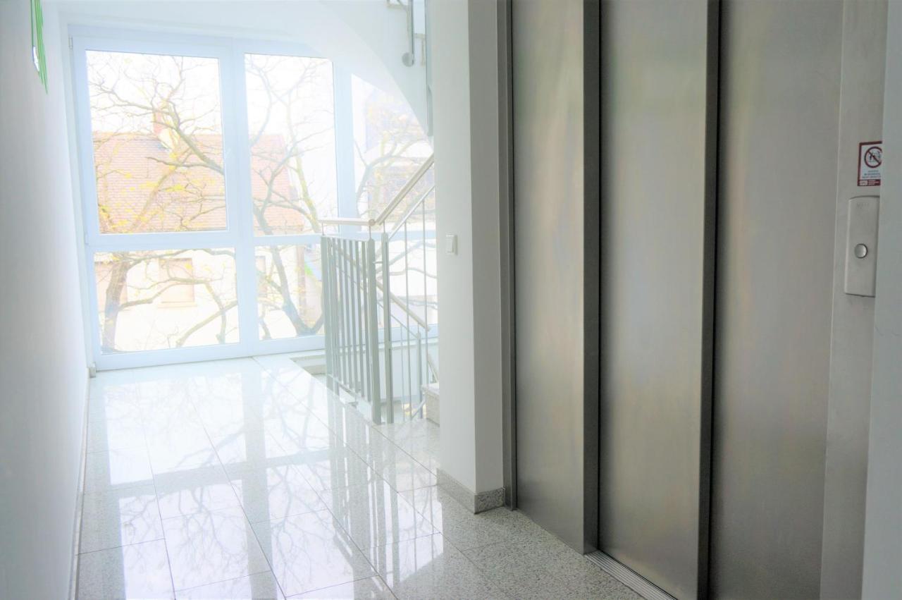 Mein Apartment, Stars Mit Balkon Und Klima Fuer Bis Zu 4 Personen Frankenthal  Exterior photo