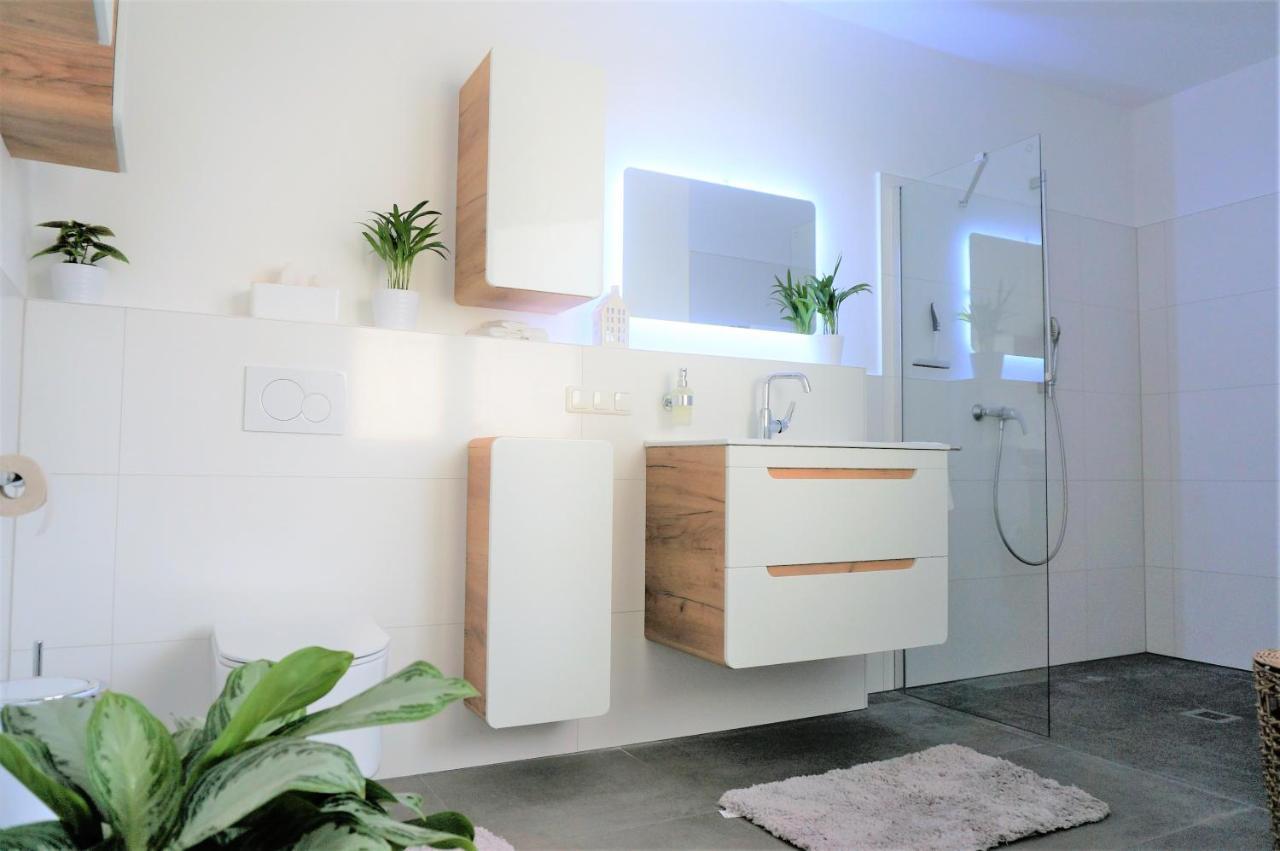 Mein Apartment, Stars Mit Balkon Und Klima Fuer Bis Zu 4 Personen Frankenthal  Exterior photo